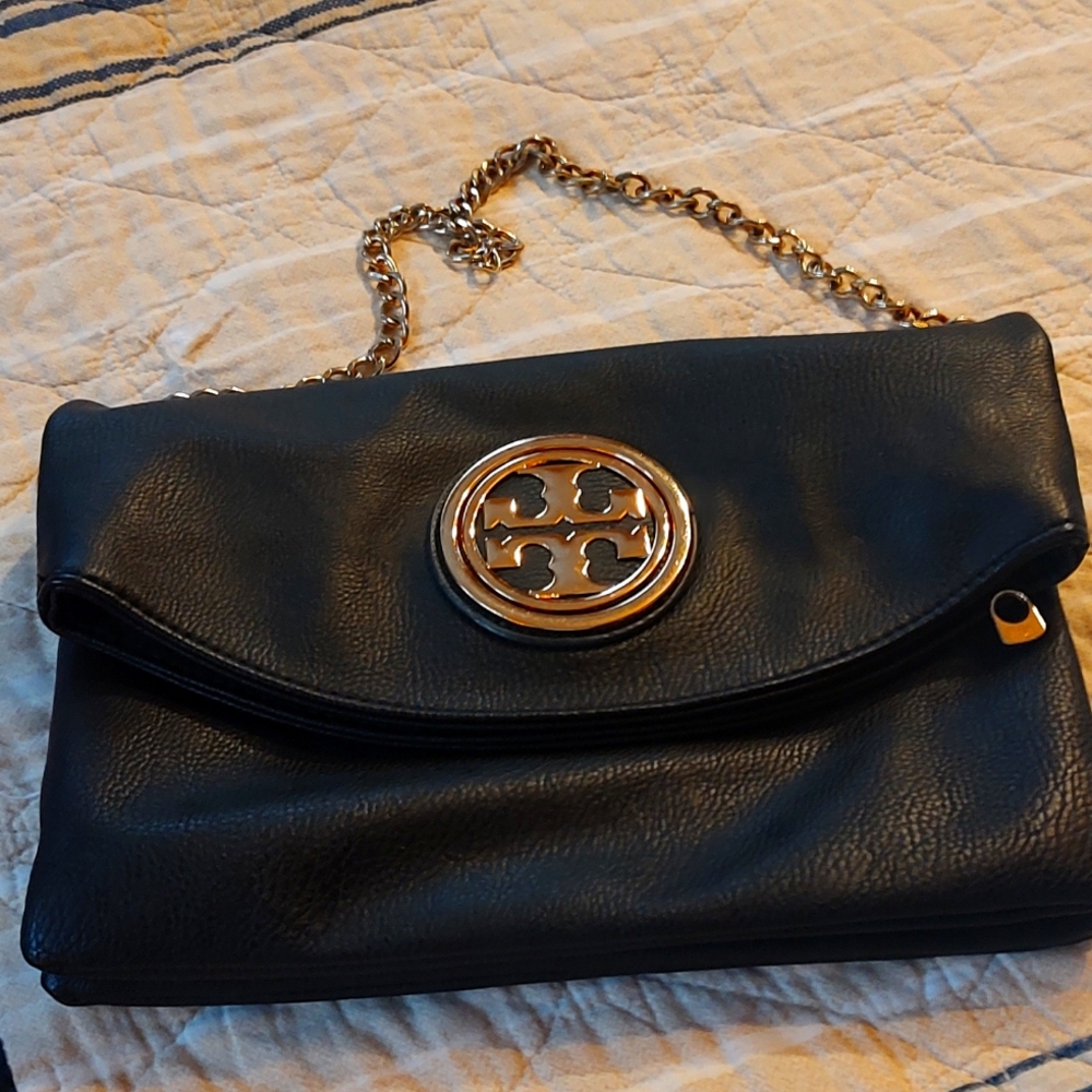 Black leather Tory Burch handbag!
